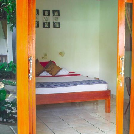 Ocean Sun Homestay トゥランベン エクステリア 写真